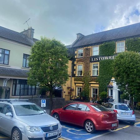 29 The Square Hotel Listowel Exterior photo